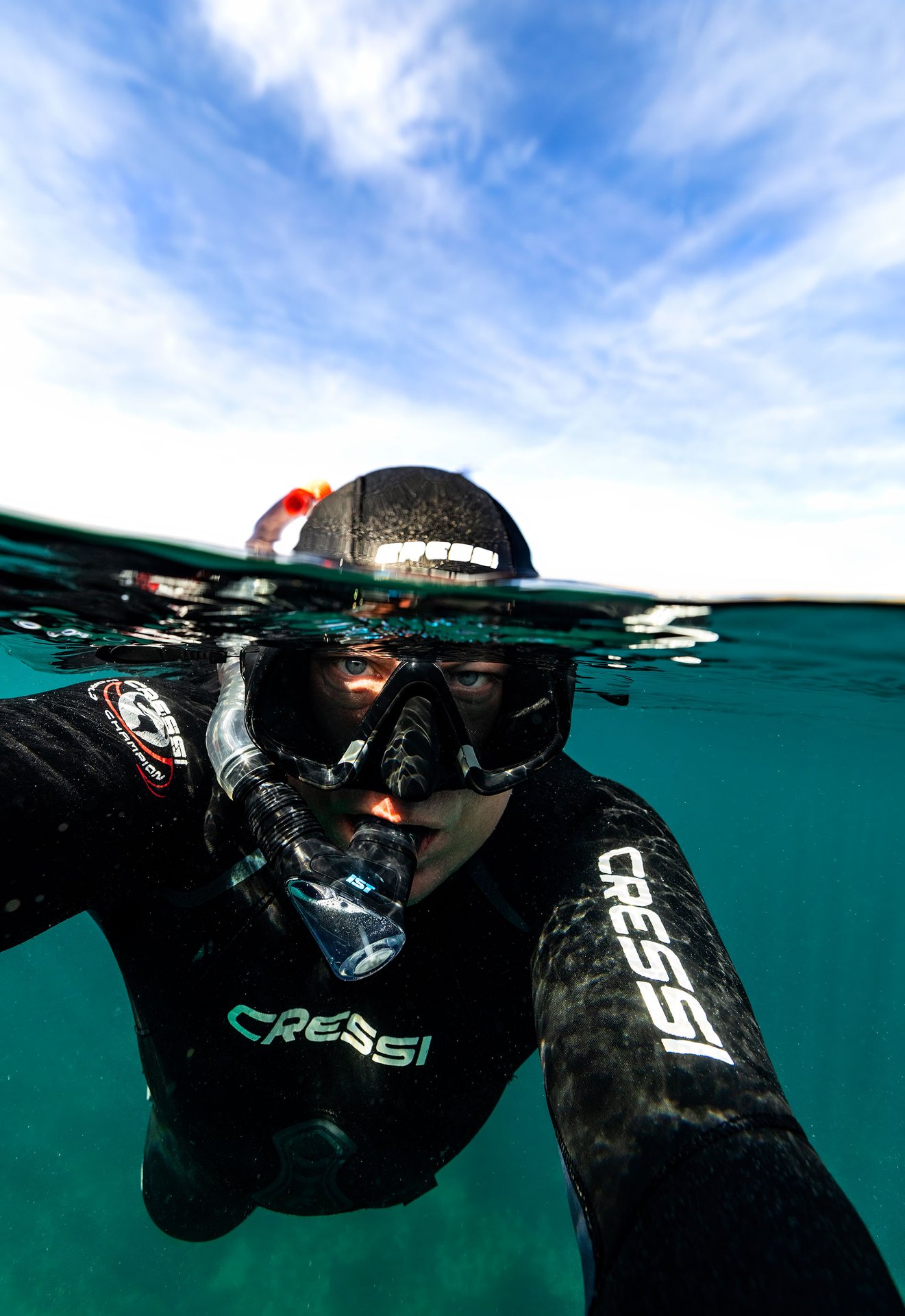 Brian W Matthews underwater photographing marine wildlife, Project 7723
